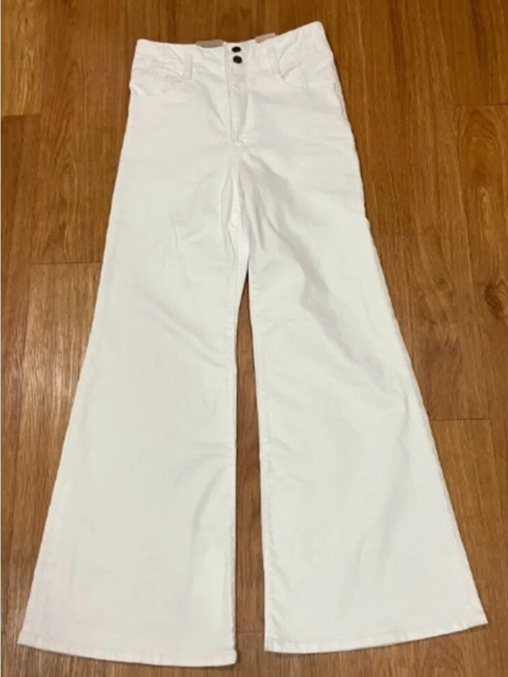 Levi’s Ribcage Bells Jeans - White 28 NEW - Picture 3 of 6